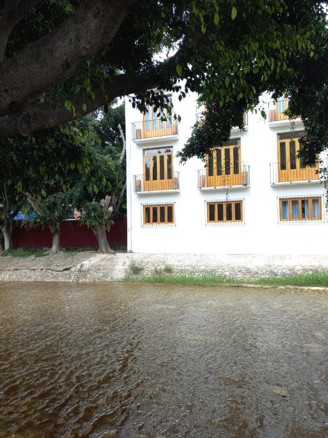 Hotel Santa Cecilia *
