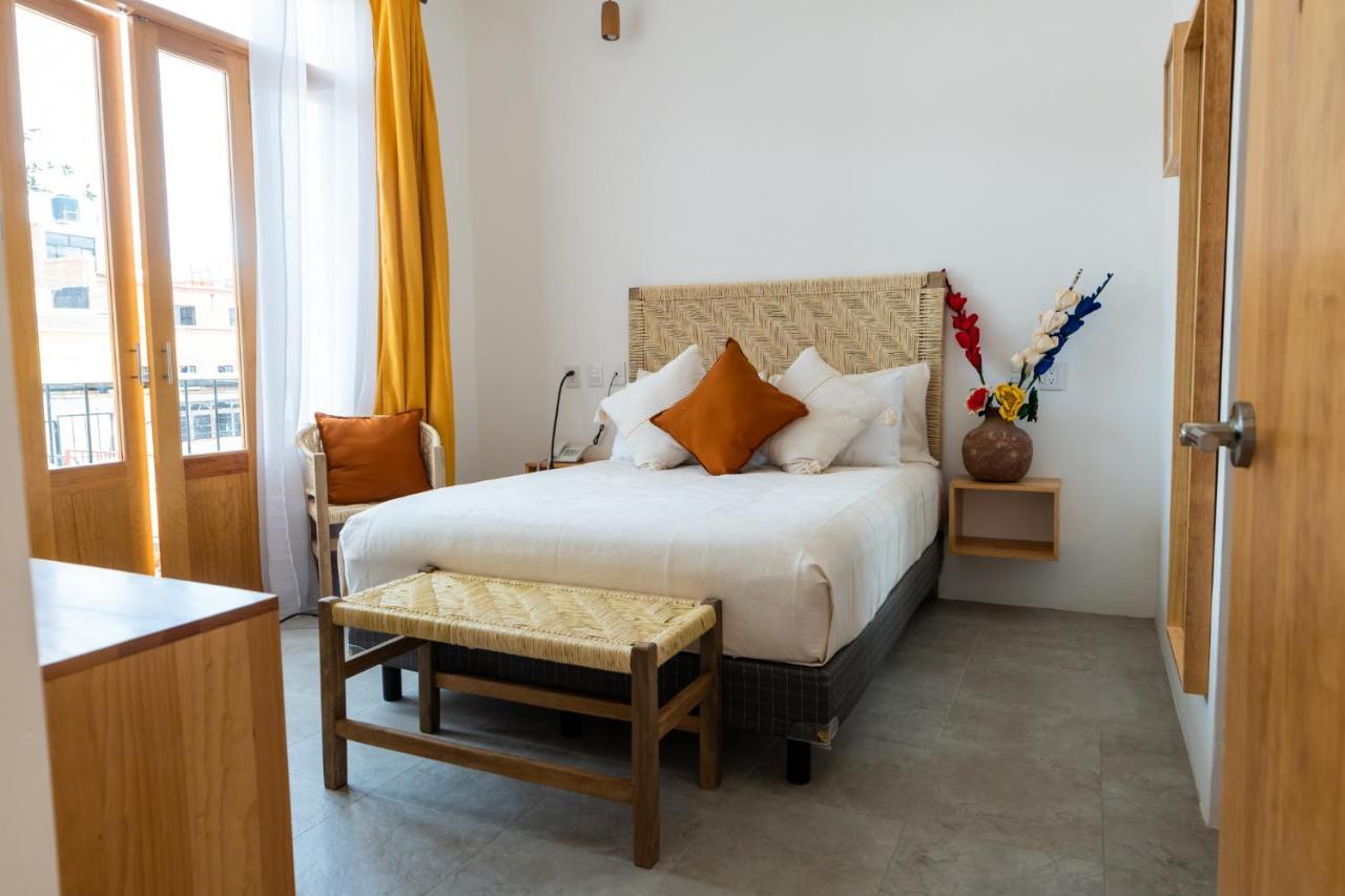 Santa Cecilia Hotel